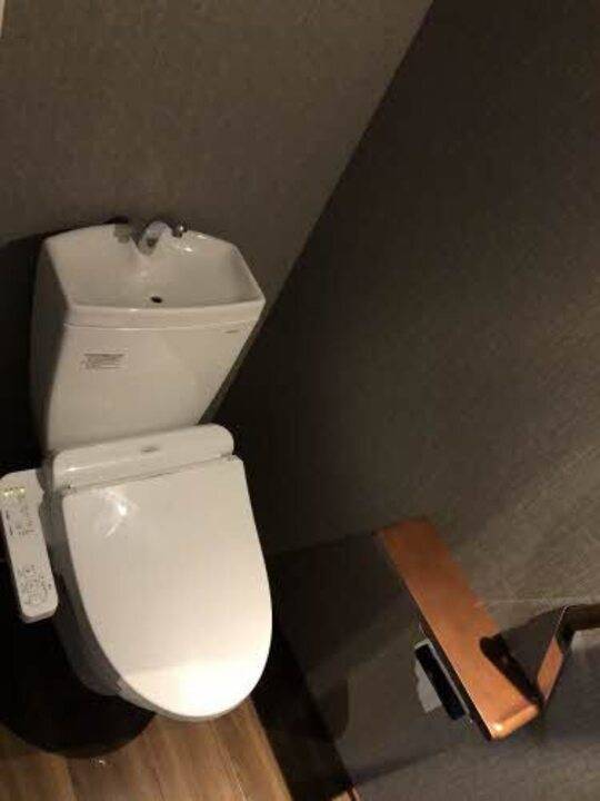 トイレ　トイレ