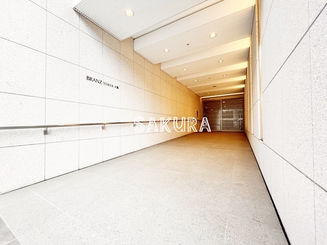 エントランス　管理の行き届いたエントランスです♪