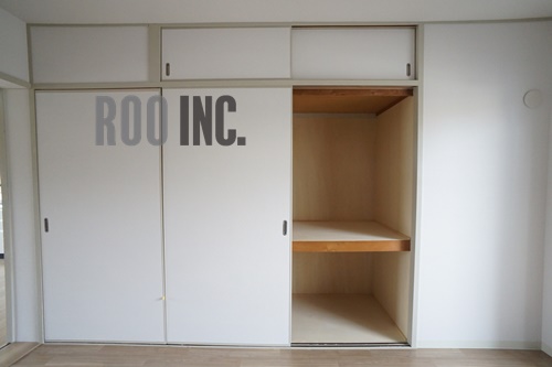 収納　写真は反転のお部屋です