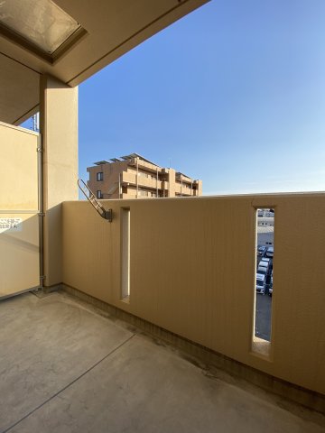 バルコニー　5階別室の参考写真です。現況を優先します。(504)