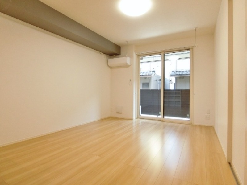 居室・リビング　図面と現状に相違がある場合には現状を優先