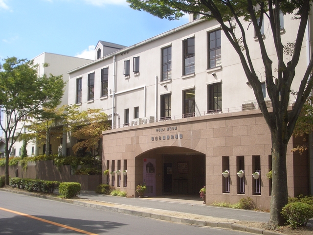 幼稚園・保育園　鶴山台国際幼稚園（幼稚園・保育園）まで4299m