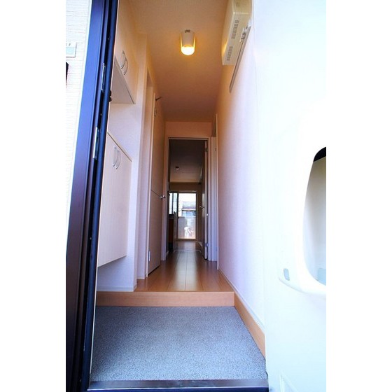 玄関　写真は同型別室のものです。現況優先となります。