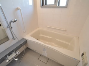 バス・シャワールーム　※別部屋の参考写真です。