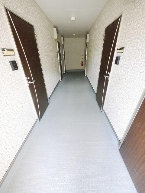 エントランス　★共用の廊下です★