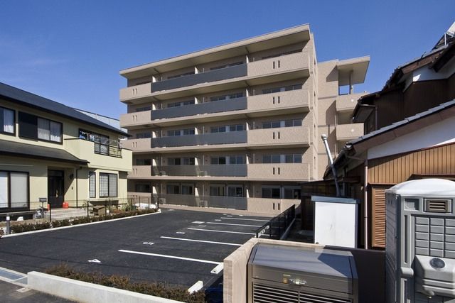 駐車場　★★駐車場★★