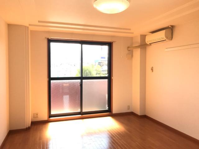 居室・リビング　洋室