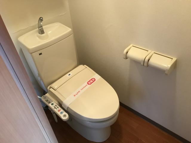 トイレ　シャワー付トイレ