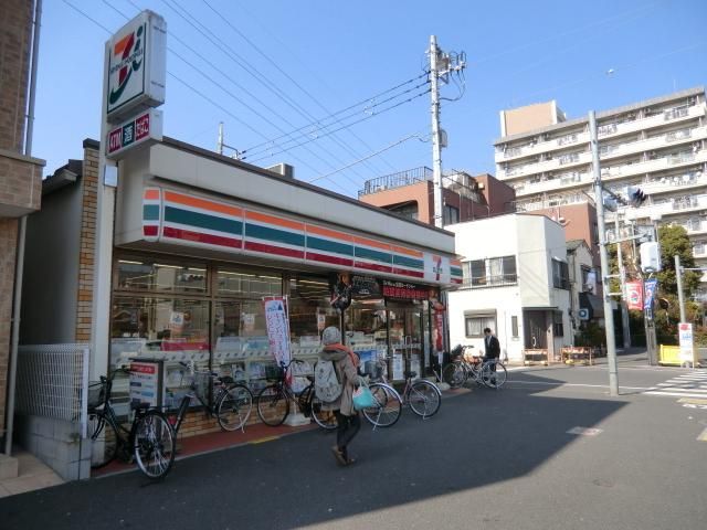 コンビニ　セブンイレブン（コンビニ）まで220m