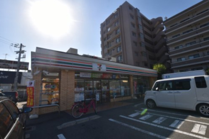 コンビニ　セブンイレブン 泉大津池浦1丁目店（コンビニ）まで447m
