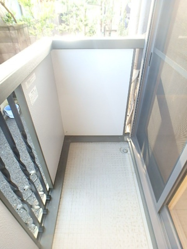 バルコニー　図面と現状に相違がある場合には現状を優先