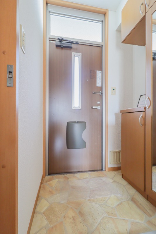 玄関　図面と現状に相違がある場合には現状を優先