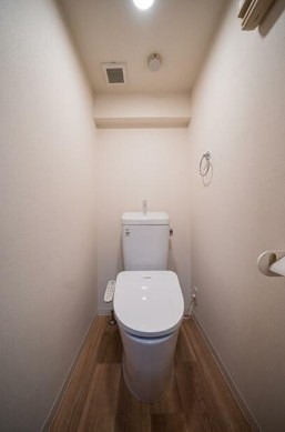 トイレ　※同仕様写真含む