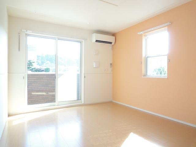 居室・リビング　使いやすい居間です