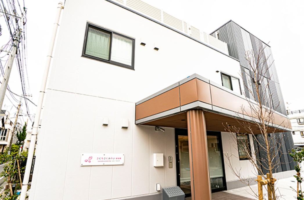 幼稚園・保育園　さくらさくみらい新富町（幼稚園・保育園）まで90m