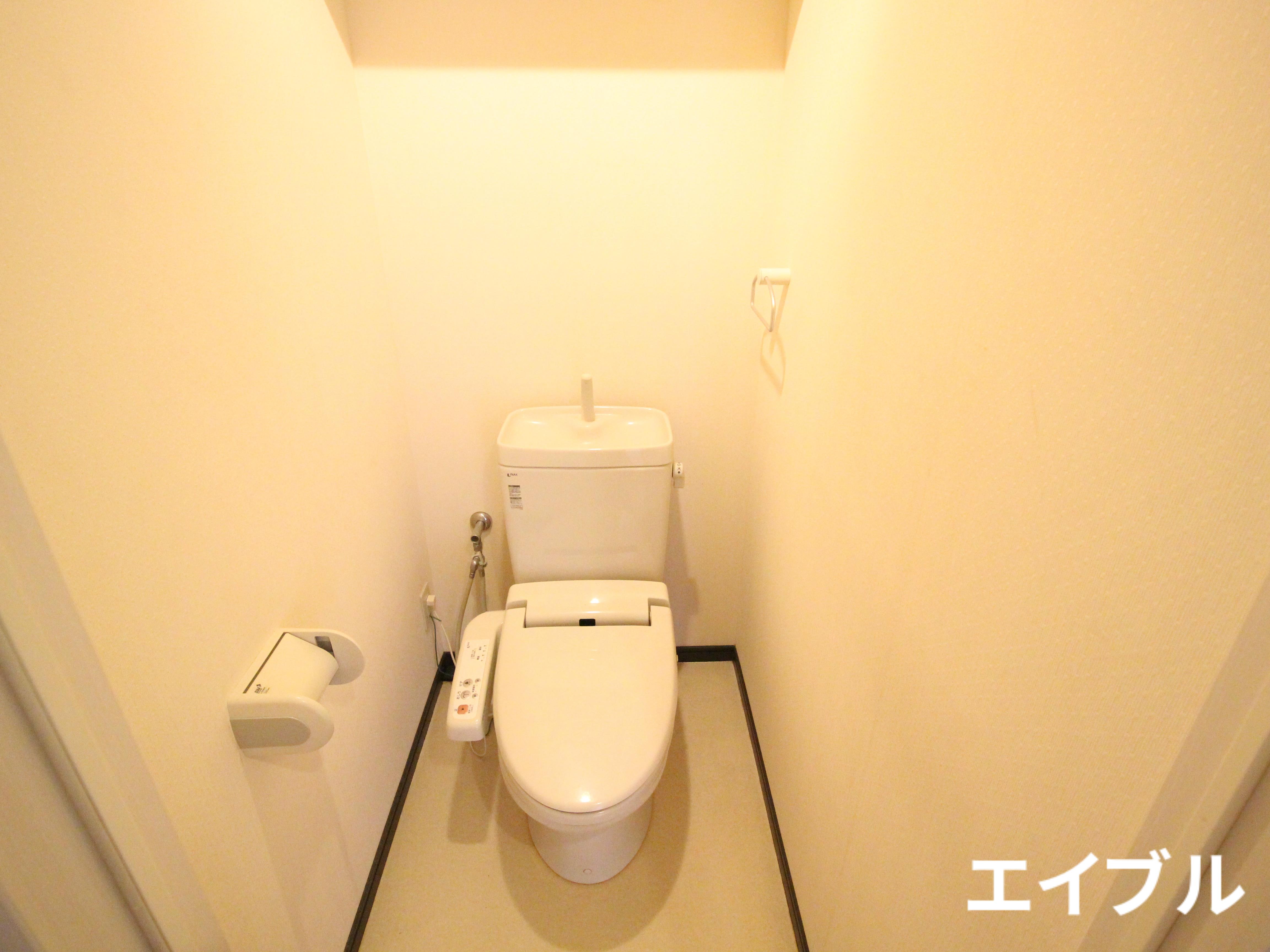 トイレ　同タイプの別号数の写真です。