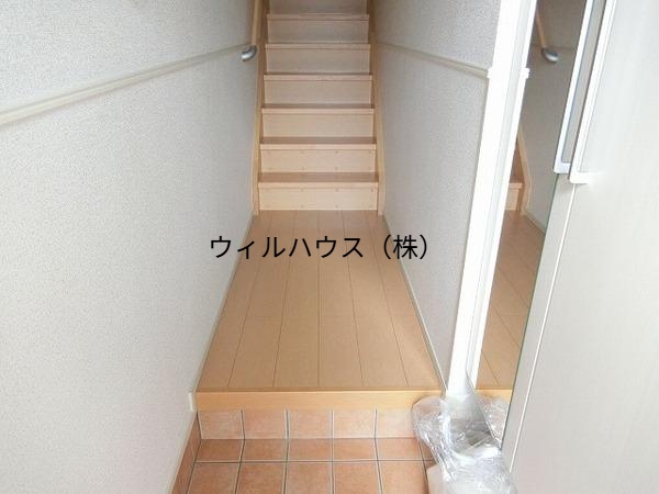 玄関　シューズボックスあり！