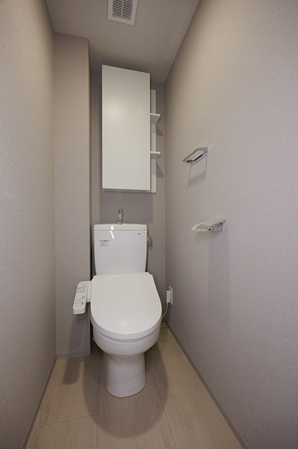 トイレ　※写真は同タイプ住戸です。