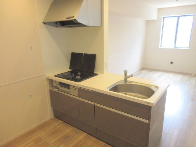 キッチン　★開放感のあるキッチン★同建物別部屋写真