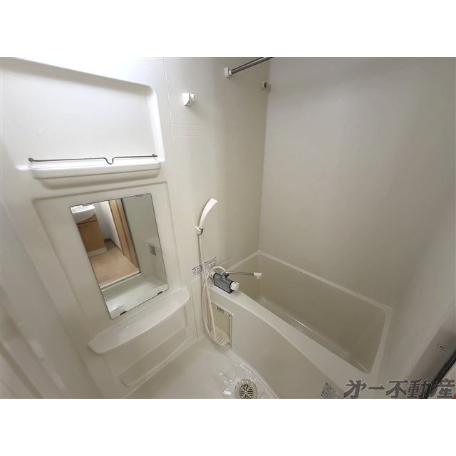 バス・シャワールーム　バスルーム