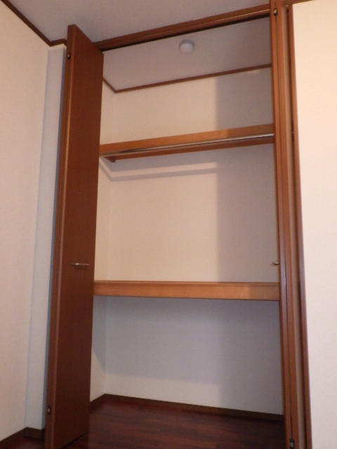 収納　★ハンガーパイプ付きのクローゼット収納★