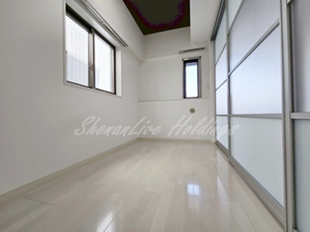 その他部屋・スペース　2面採光の洋室♪