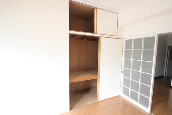 収納　※別部屋の写真です