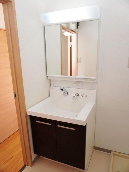 洗面設備　洗面所