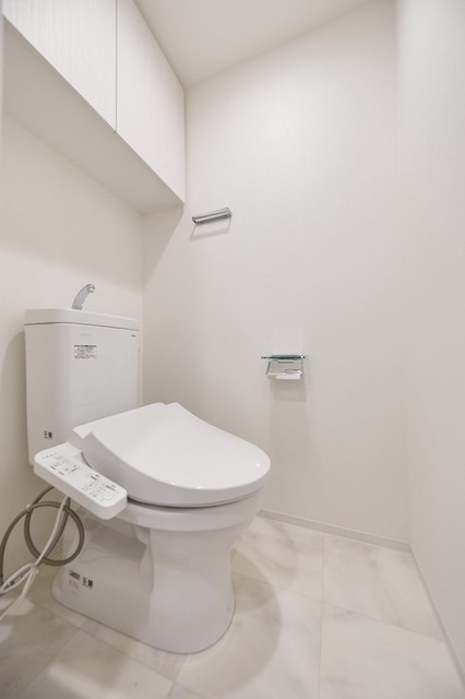 トイレ　※写真は同タイプ住戸です。