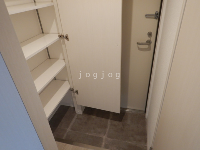 玄関　大きめのシューズＢＯＸ♪