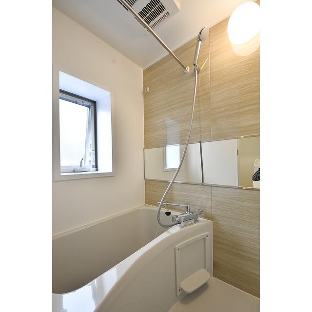 バス・シャワールーム　バス