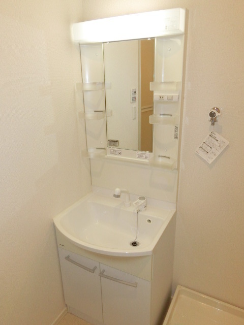 洗面設備　独立洗面必須ですね