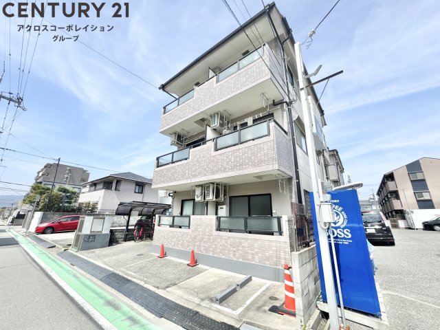 建物外観　敷地内に駐輪場があります