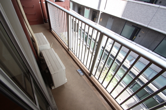 バルコニー　※別部屋の写真です