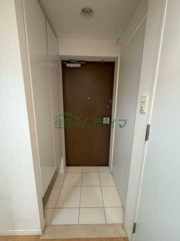 玄関　※参考写真です。同じ間取りの別部屋になります。