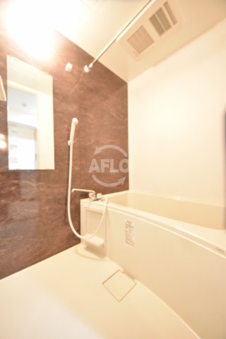 バス・シャワールーム　ルミエール難波 　浴室