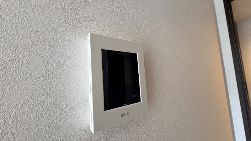 セキュリティ　モニター付きインターホン