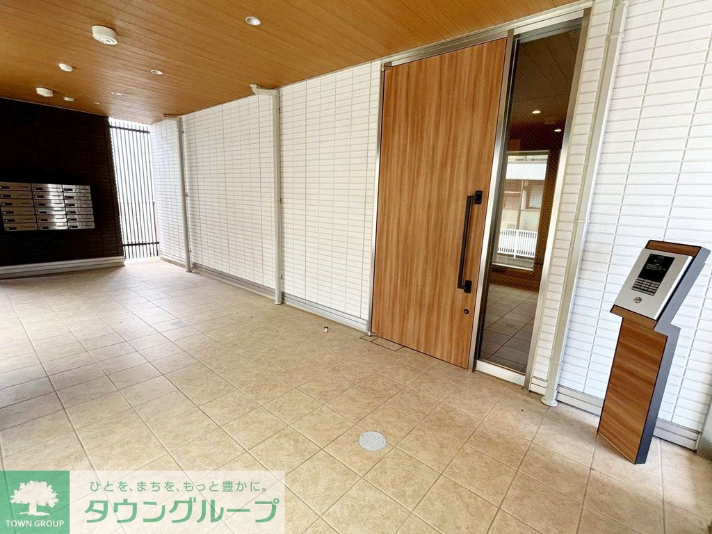 エントランス　エントランス