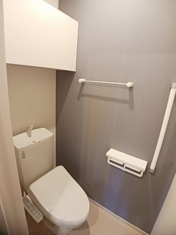 トイレ　シンプルで使いやすいトイレです