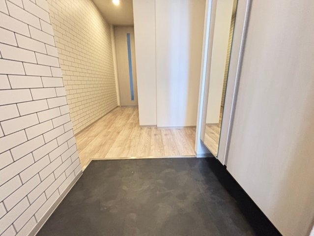 玄関　詳細は、RISUMO江坂本店までお問合せください♪