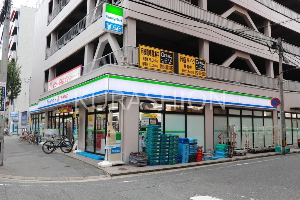 コンビニ　ファミリーマートドラッグイレブン神屋町店（コンビニ）まで140m