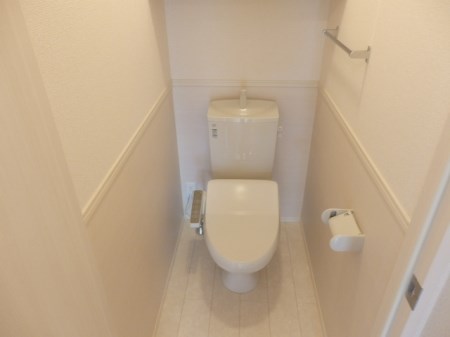 トイレ　温水洗浄便座