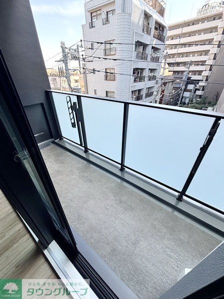 バルコニー　バルコニー