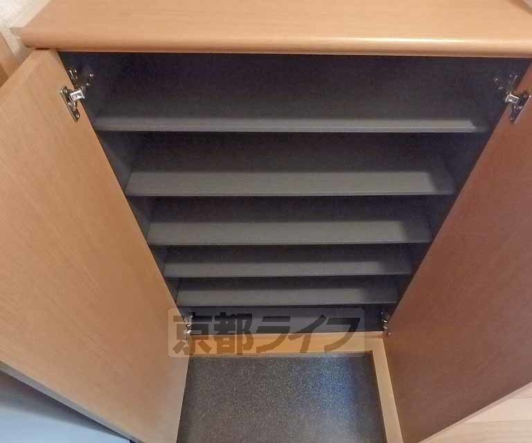 玄関　玄関ホールです