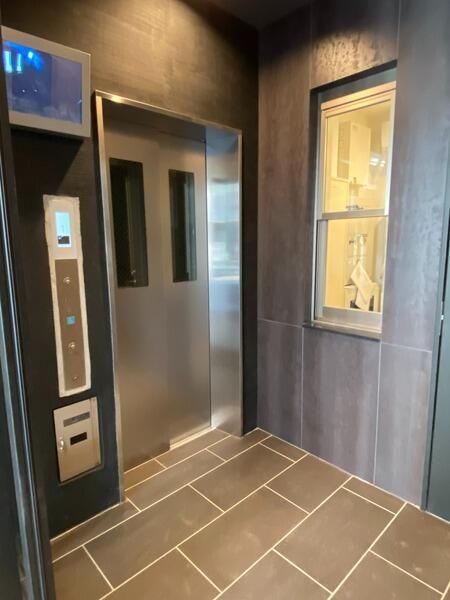 ロビー　落ち着いたロビーです