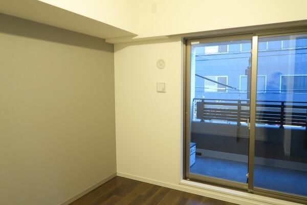 居室・リビング　ゆったりとした居間です