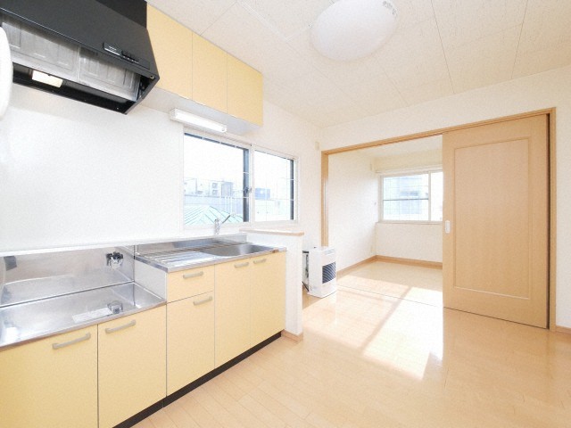 居室・リビング　◆室内リフォーム済みでキレイ！◆市電と地下鉄ダブルアクセス可