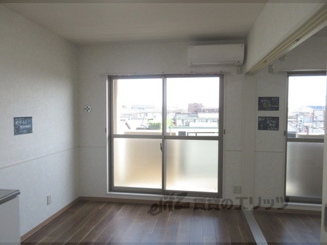 居室・リビング　リビング