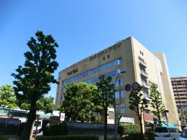 図書館　厚木市立中央図書館（図書館）まで954m