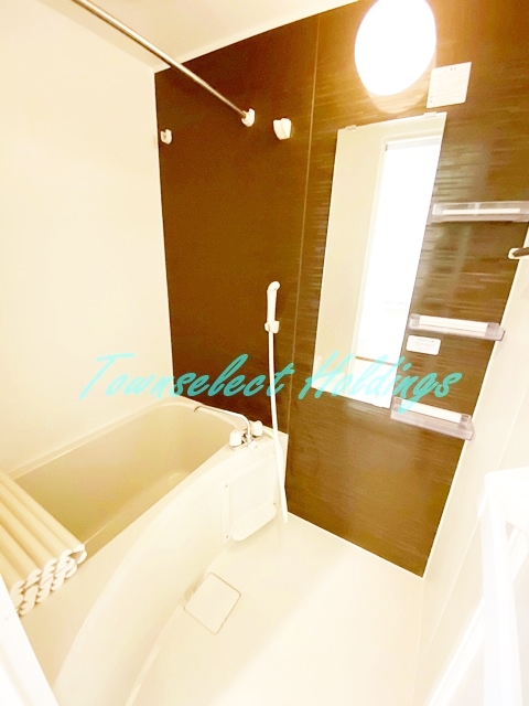 バス・シャワールーム　浴室乾燥付き♪